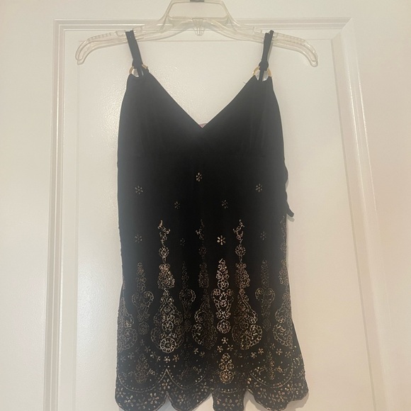Lipstick Boutique Tops - Lipstick Boutique Black and Gold Camisole